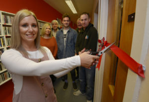 Jayne MacKay of Mowi Scotland cuts the ribbon at the MOWI Live Lounge (photo: Mowi)