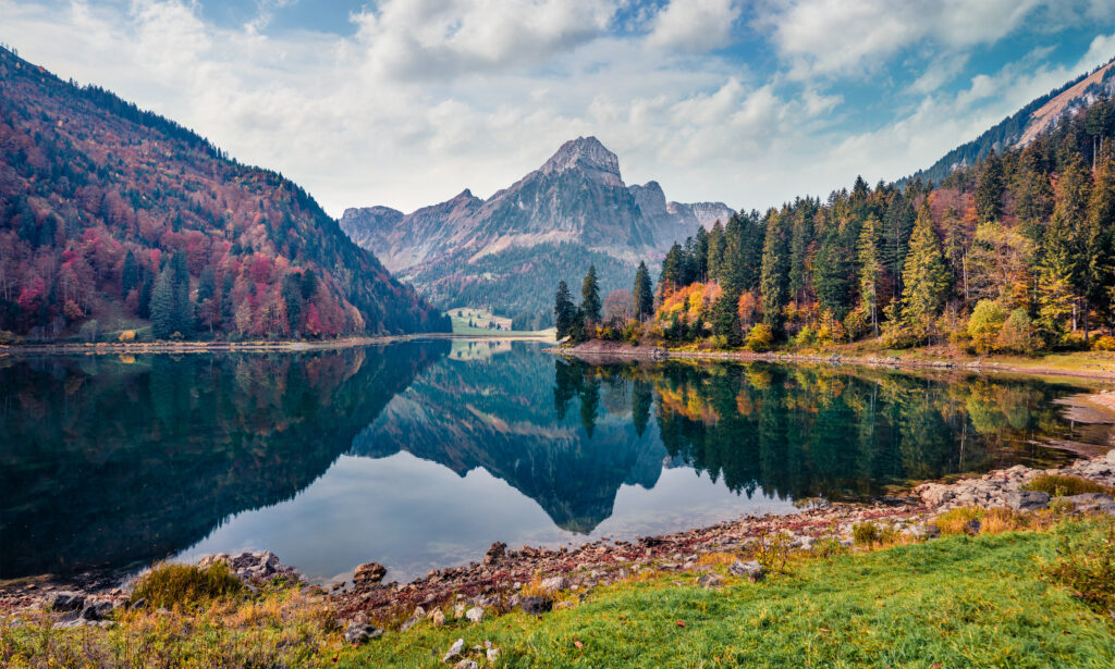 Sunny,Autumn,View,Of,Obersee,Lake,,Nafels,Village,Location.,Colorful