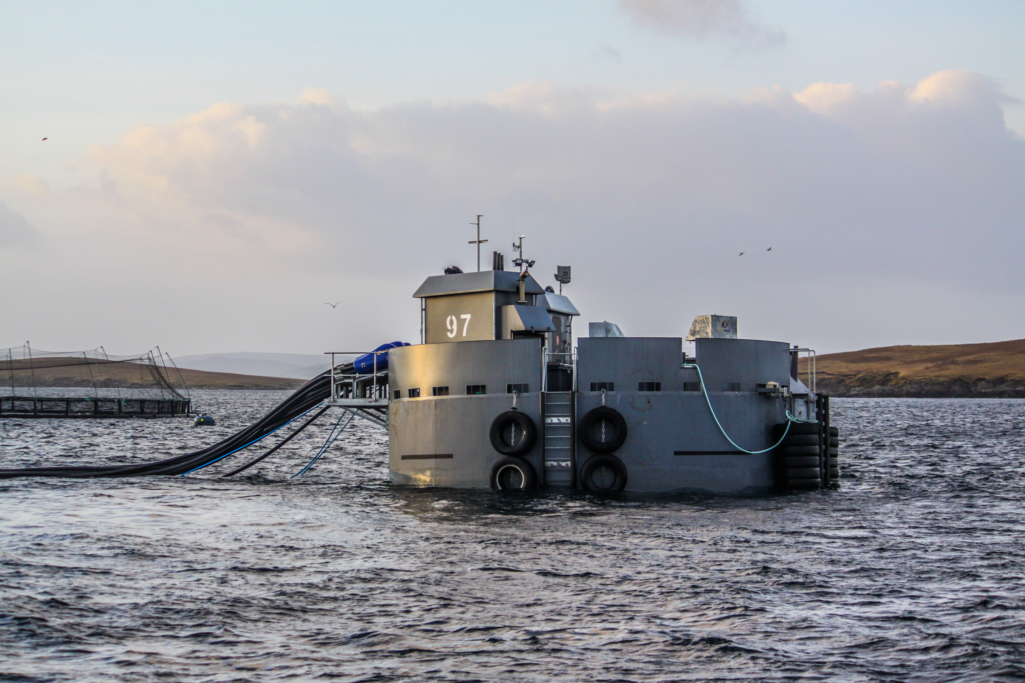 Cooke's hybrid feed barge, Copister